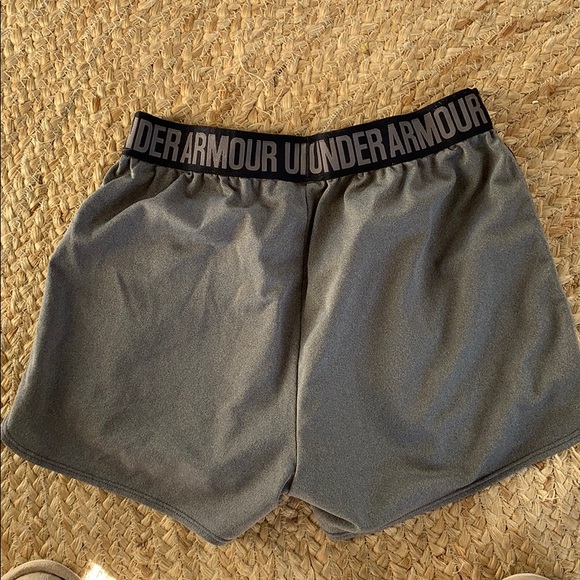 Under Armour Loose shorts Child small - Picture 2 of 3